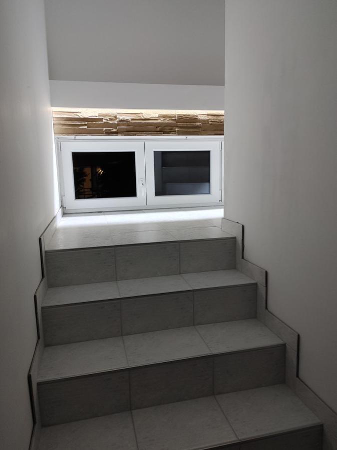Fiesta Apartman Мисколк Екстериор снимка