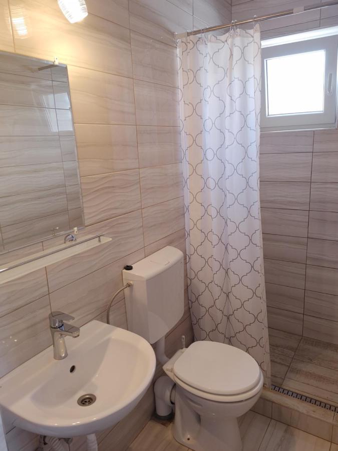Fiesta Apartman Мисколк Екстериор снимка