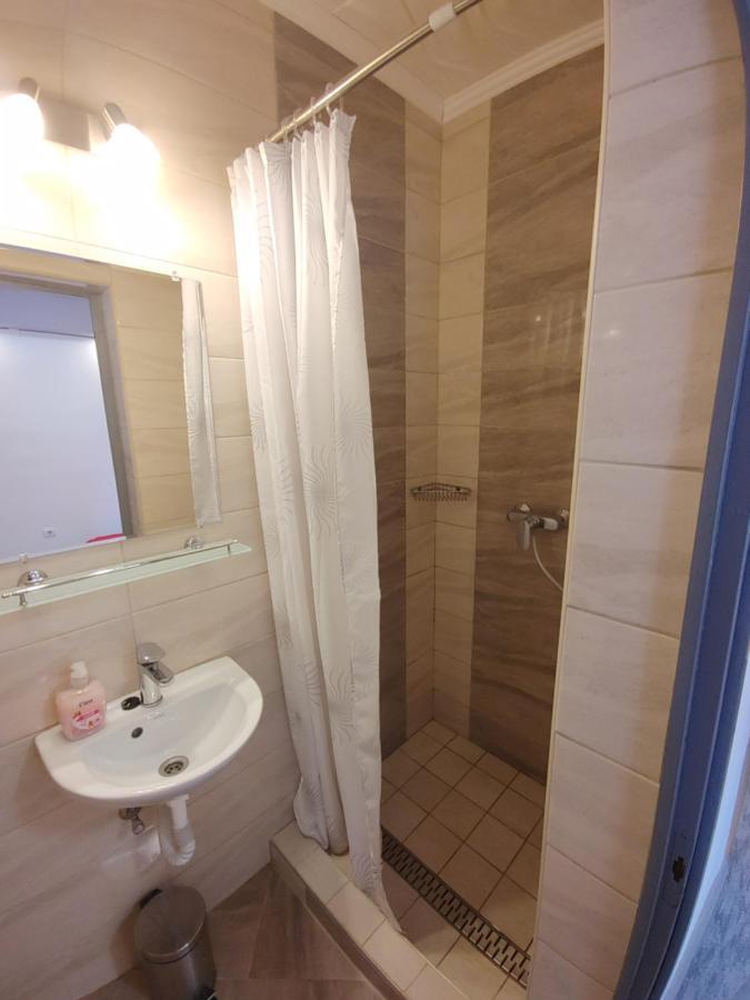 Fiesta Apartman Мисколк Екстериор снимка